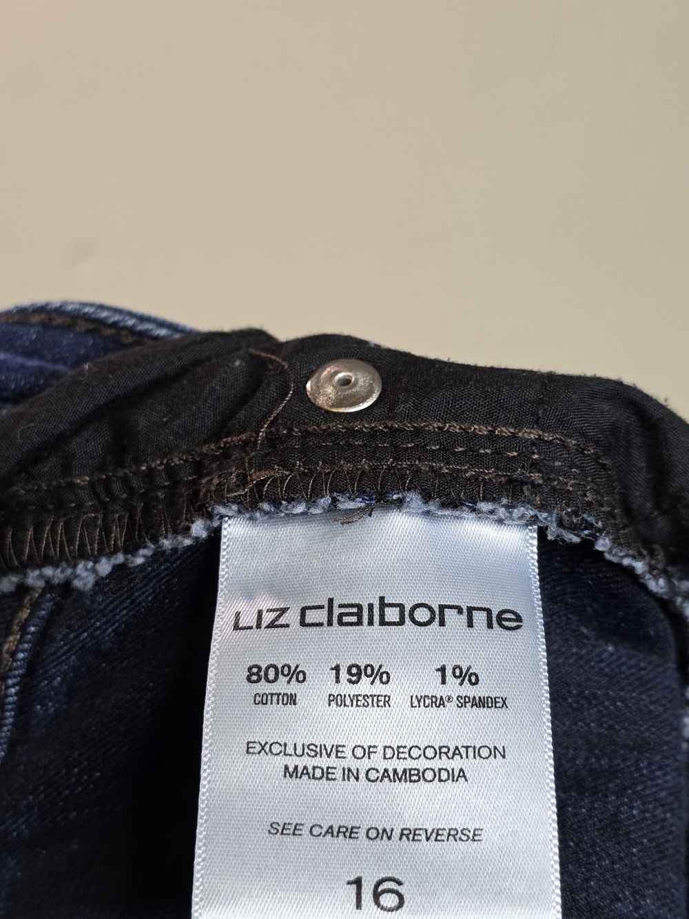 Liz Claiborne Women's Straight Leg Dark Blue Jeans - Picture 4 of 4